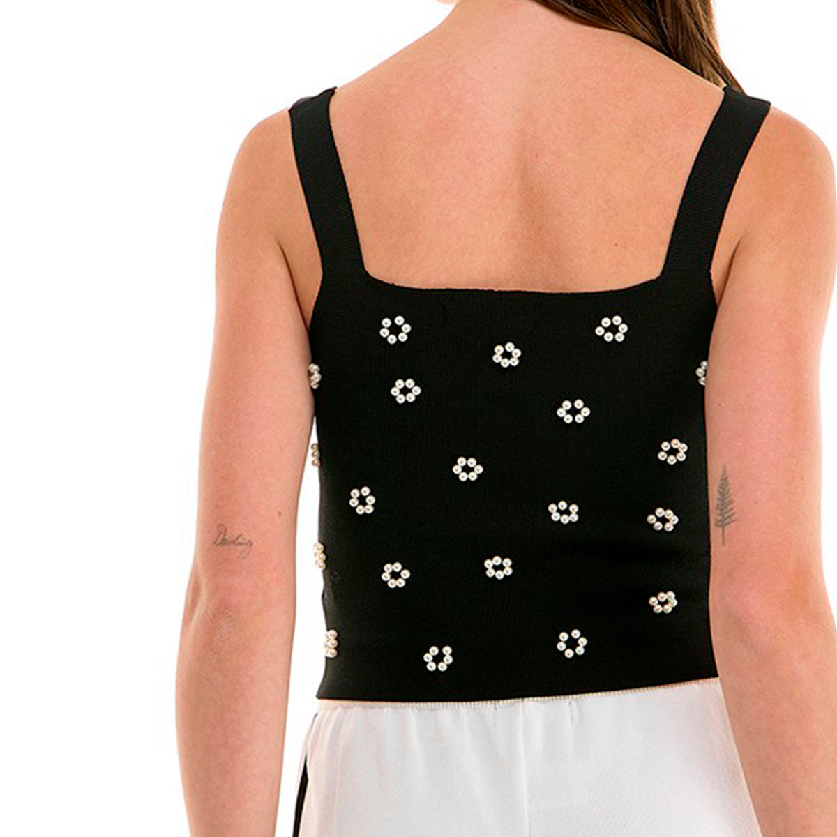 Blusa Negra con Detalles