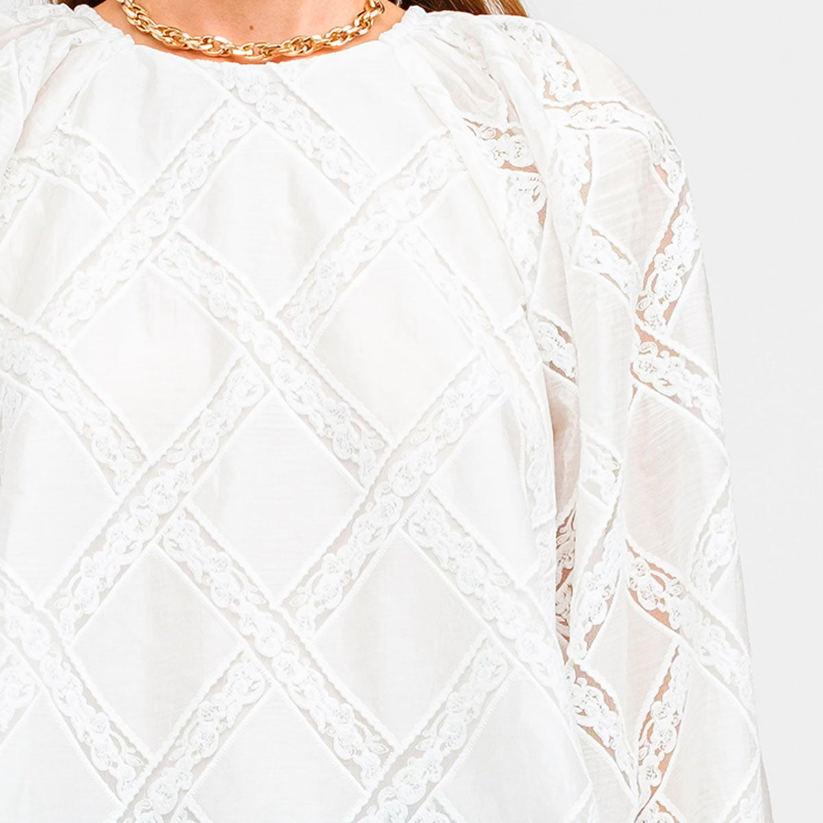 Blusa Blanca con Encaje