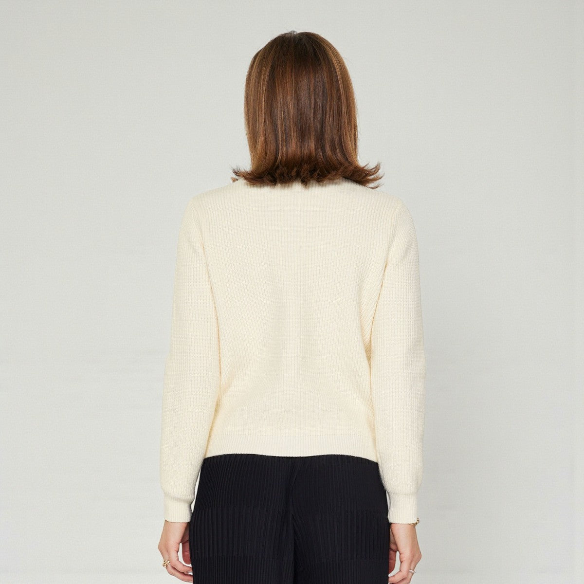 Sueter Beige con Detalles
