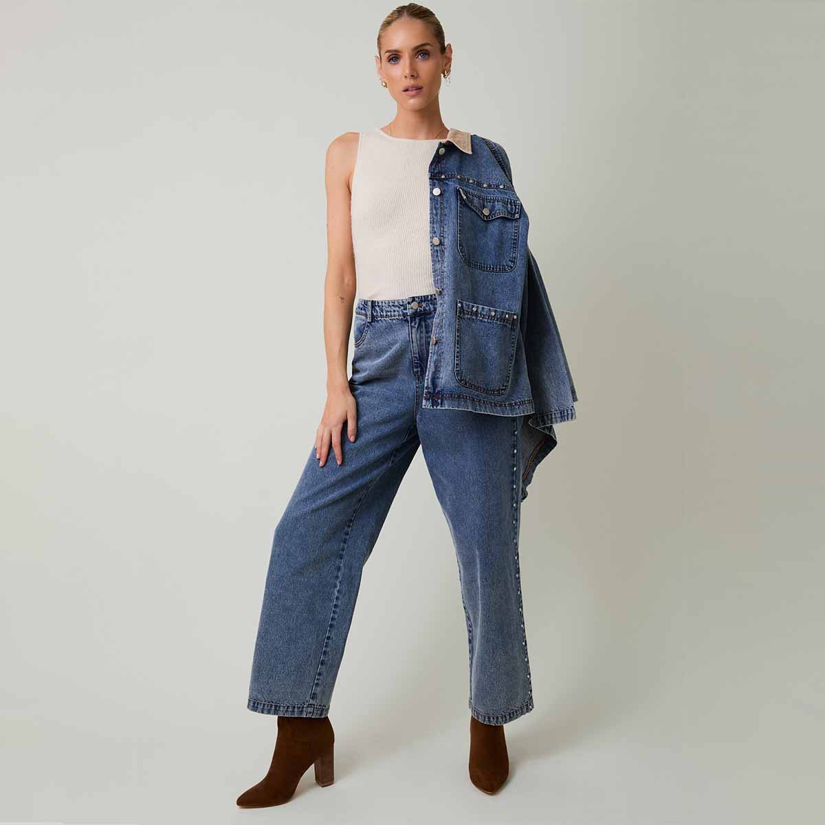 Jeans Azul con Detalles Laterales