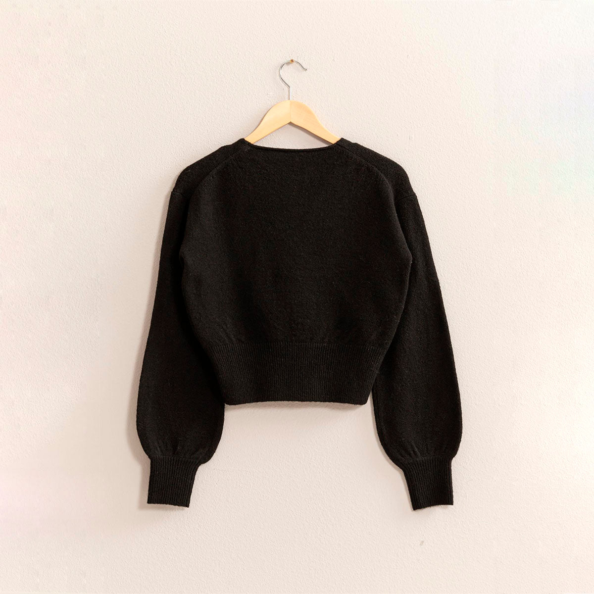 Sueter Negro Cruzado