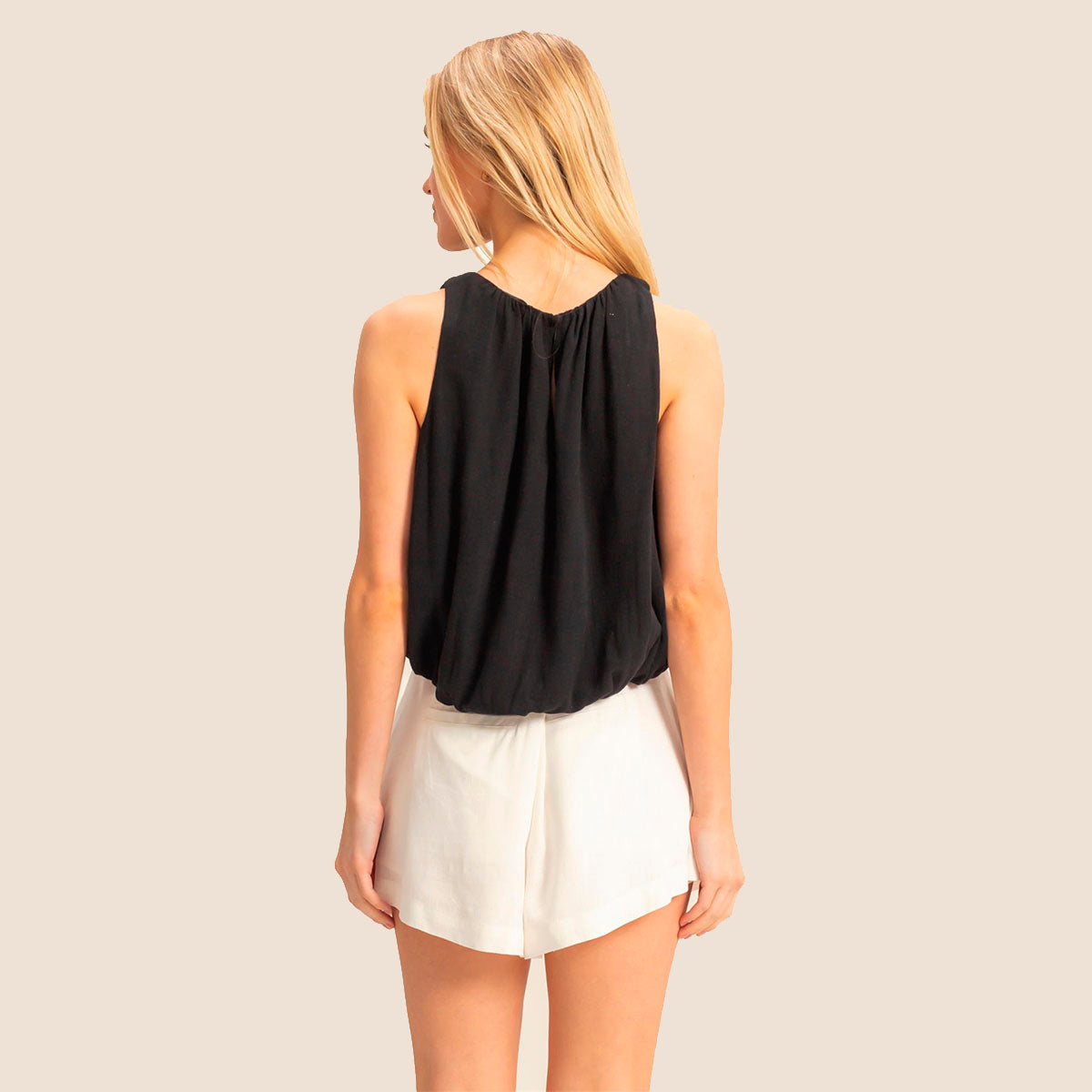 Blusa Negra Abullonada