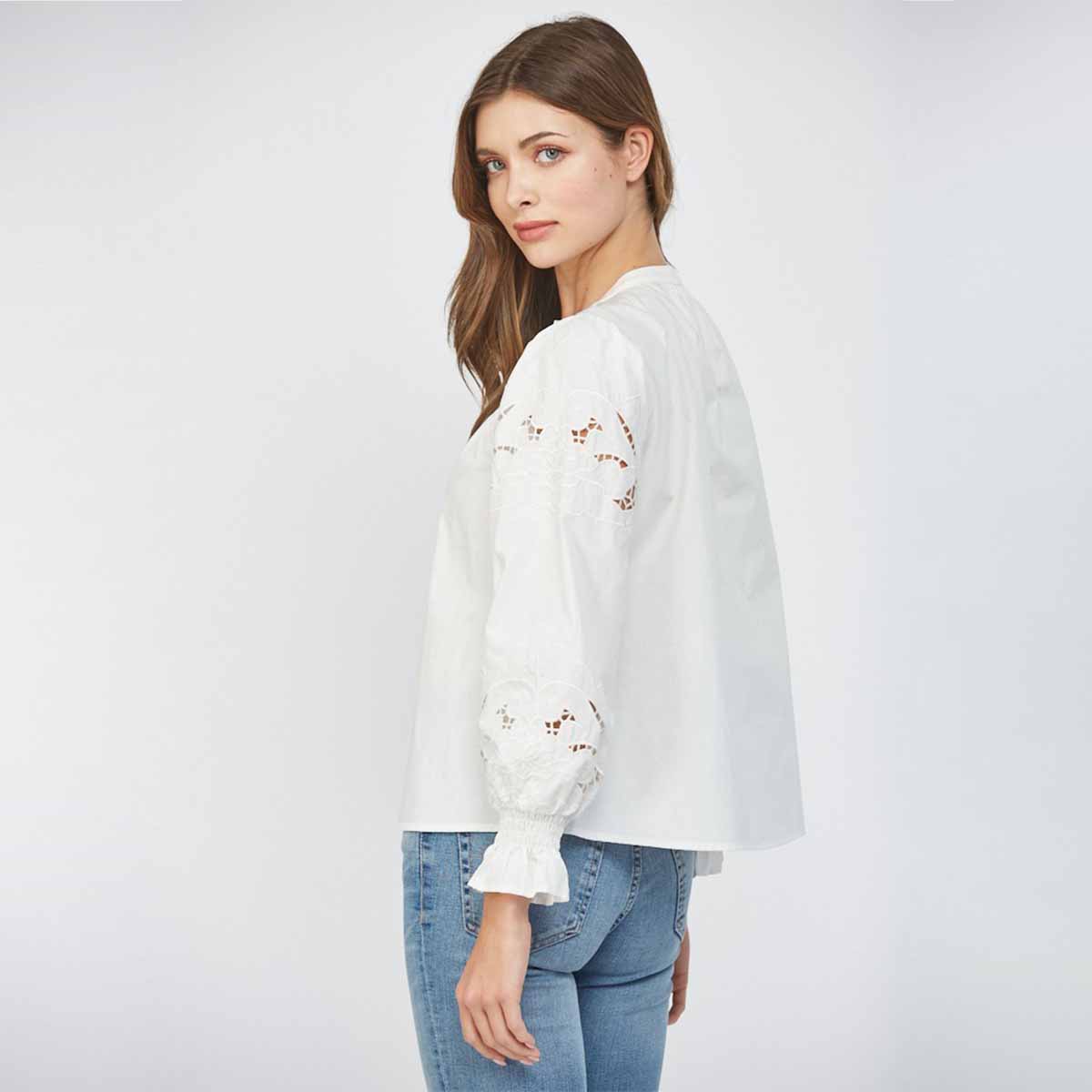 Blusa Blanca Abullonada
