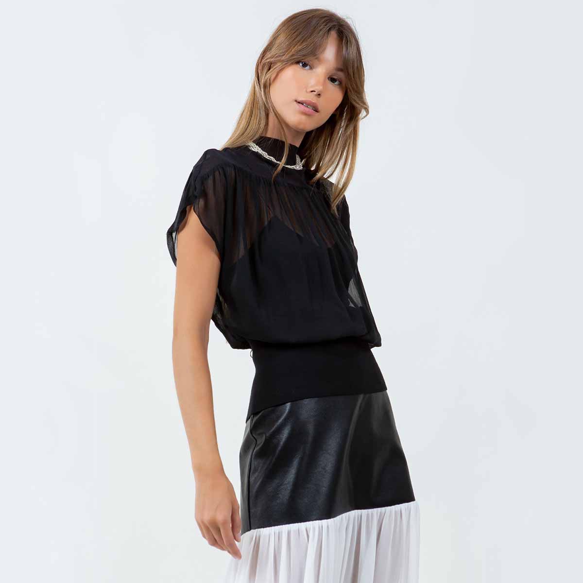 Blusa Negro con Transparencia