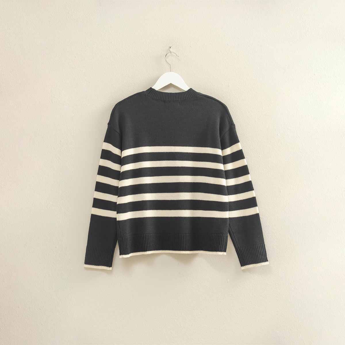 Sueter Negro de Rayas
