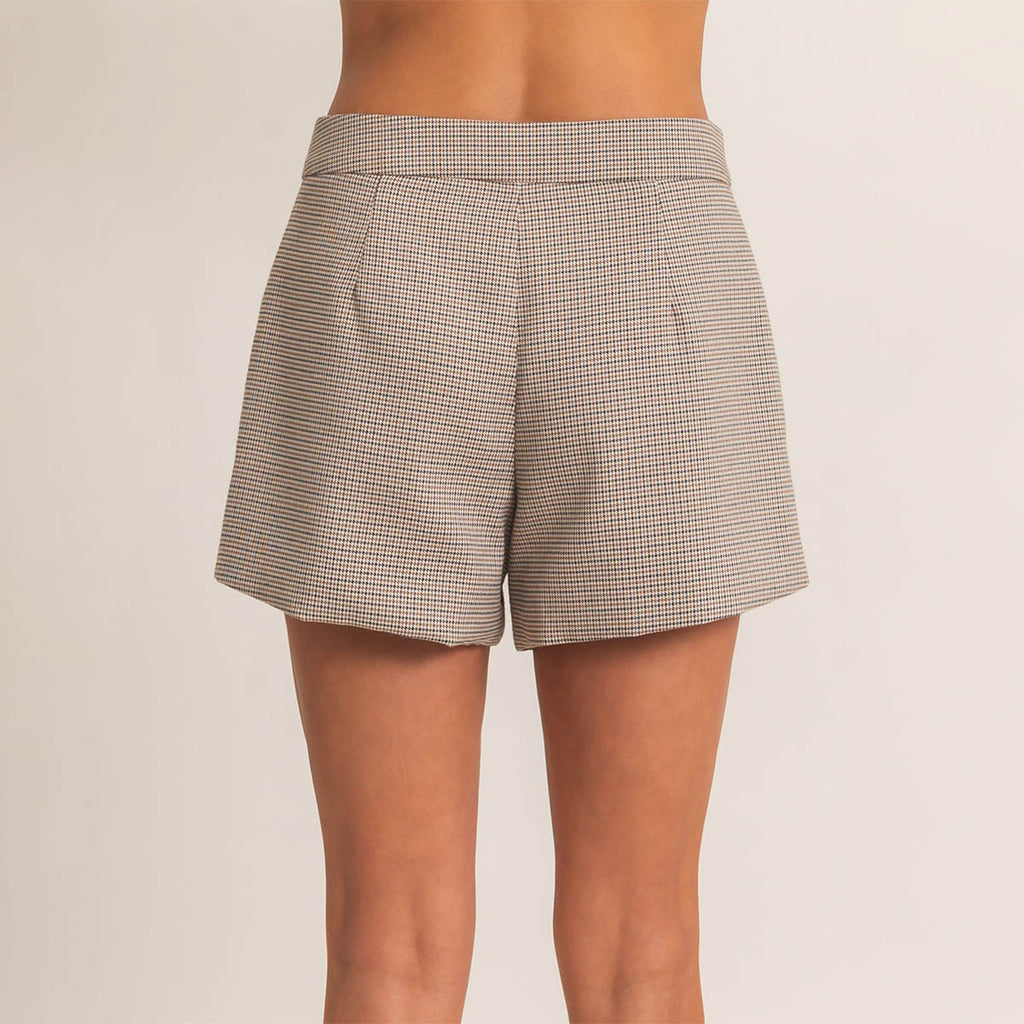 Short Kaki