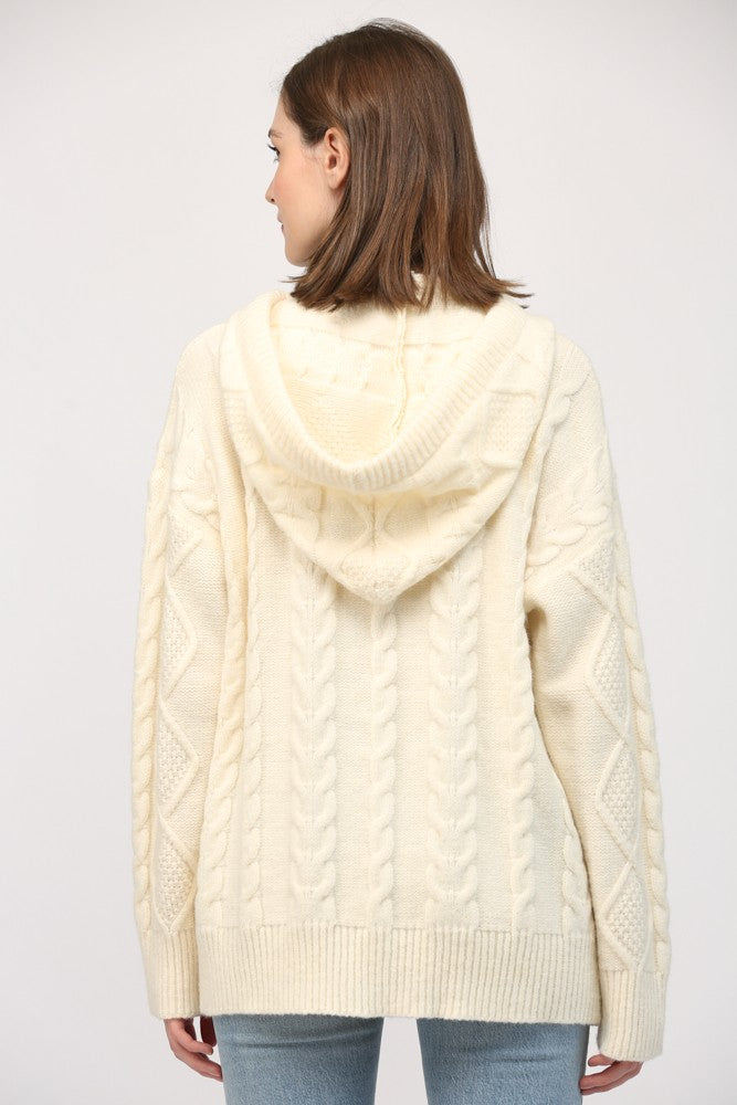 Sueter Blanco con Gorro