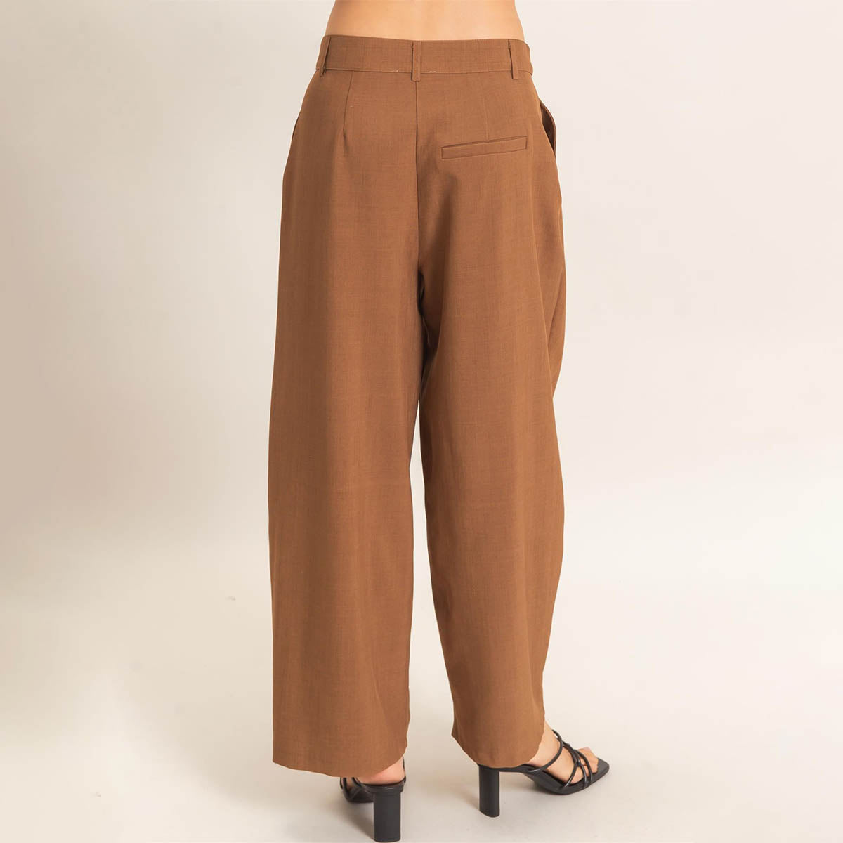 Pantalon Cafe Corte Asimetrico