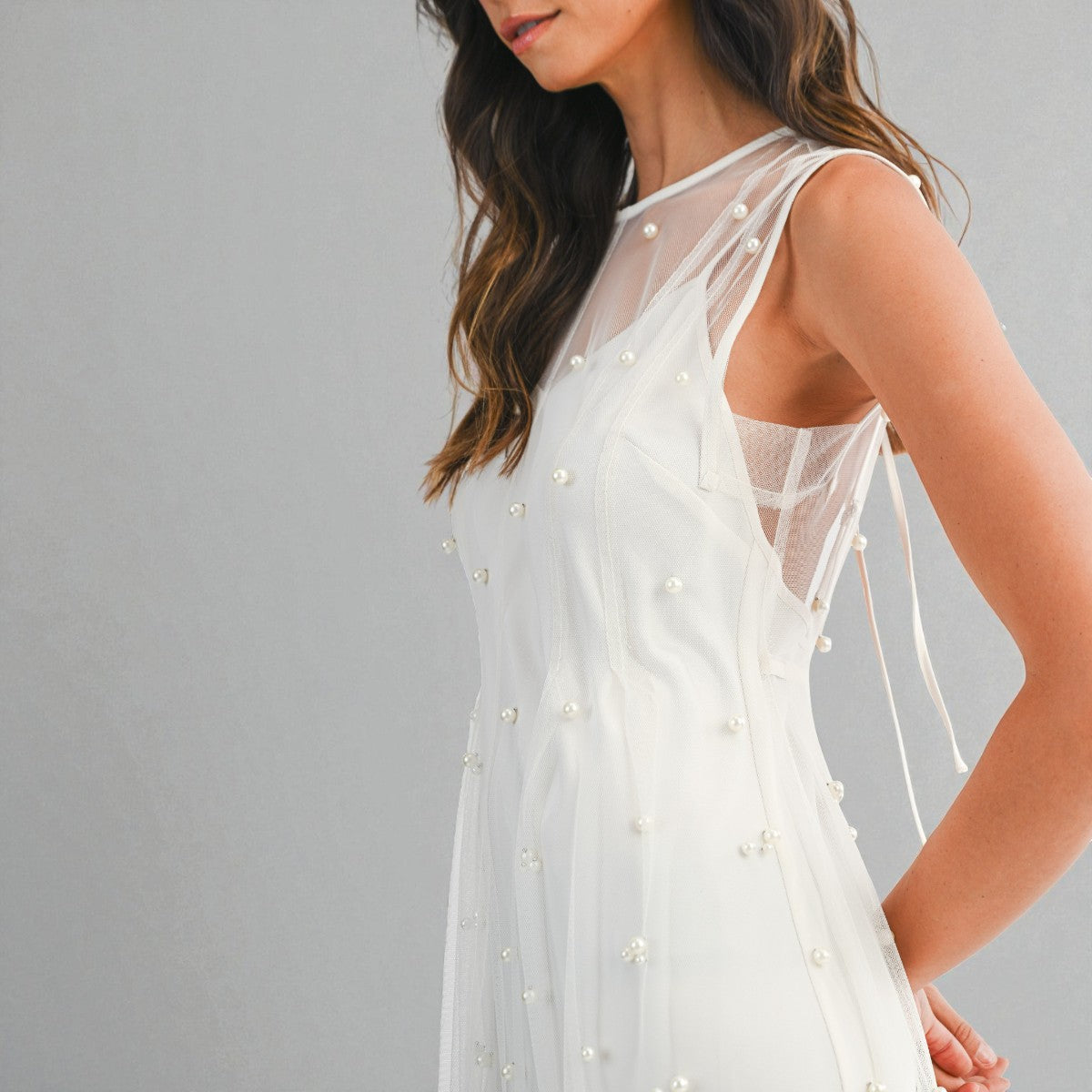 Vestido Blanco con Transparencia