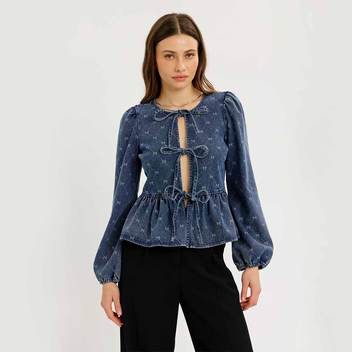 Blusa Azul con Moños