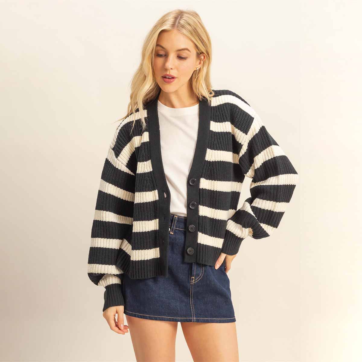 Sueter Negro de Rayas