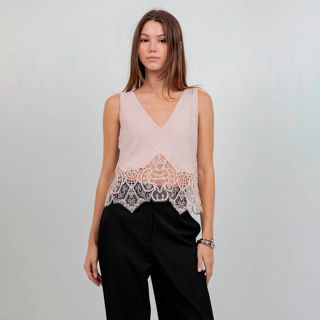 Blusa Rosa con Detalles