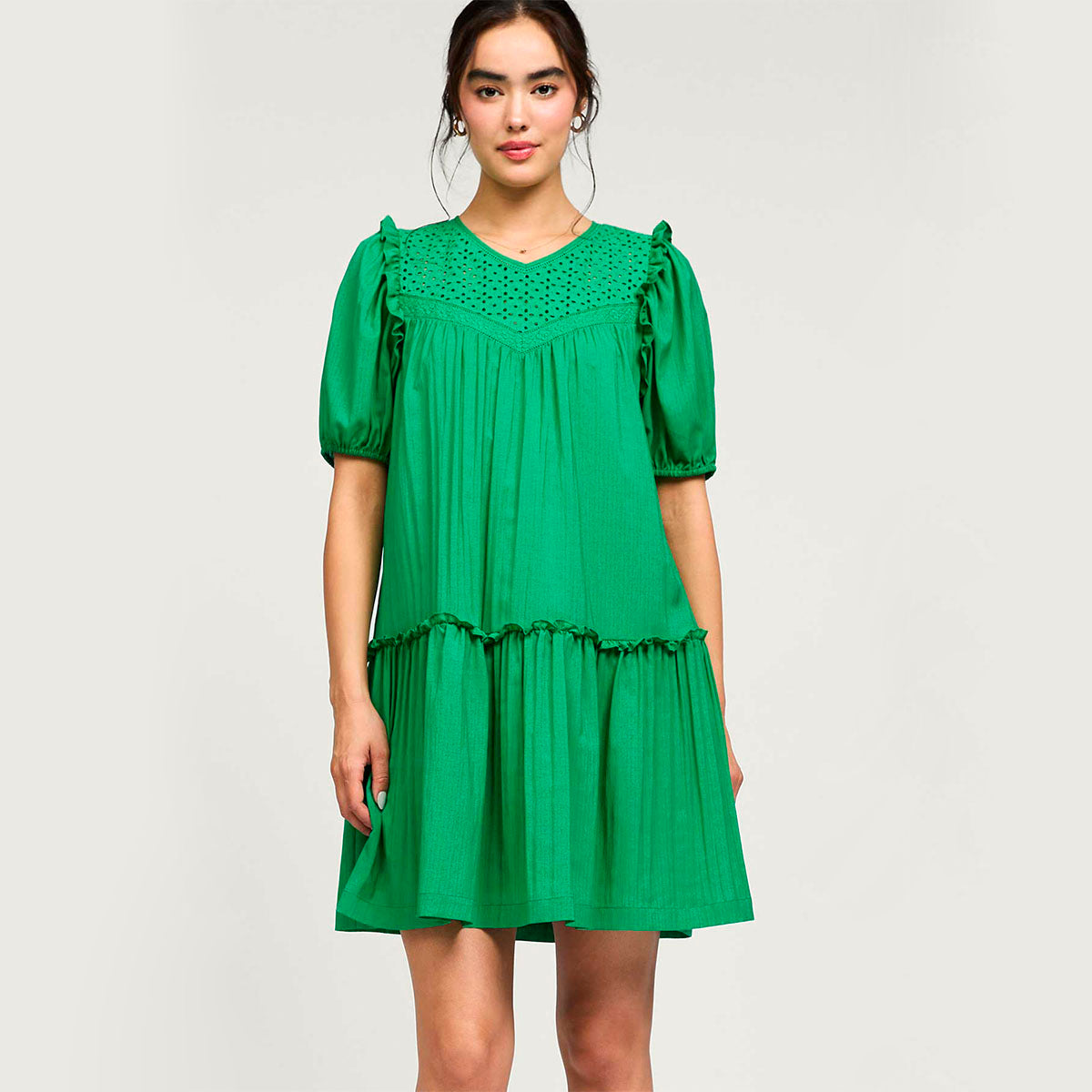 Vestido Verde con Detalles