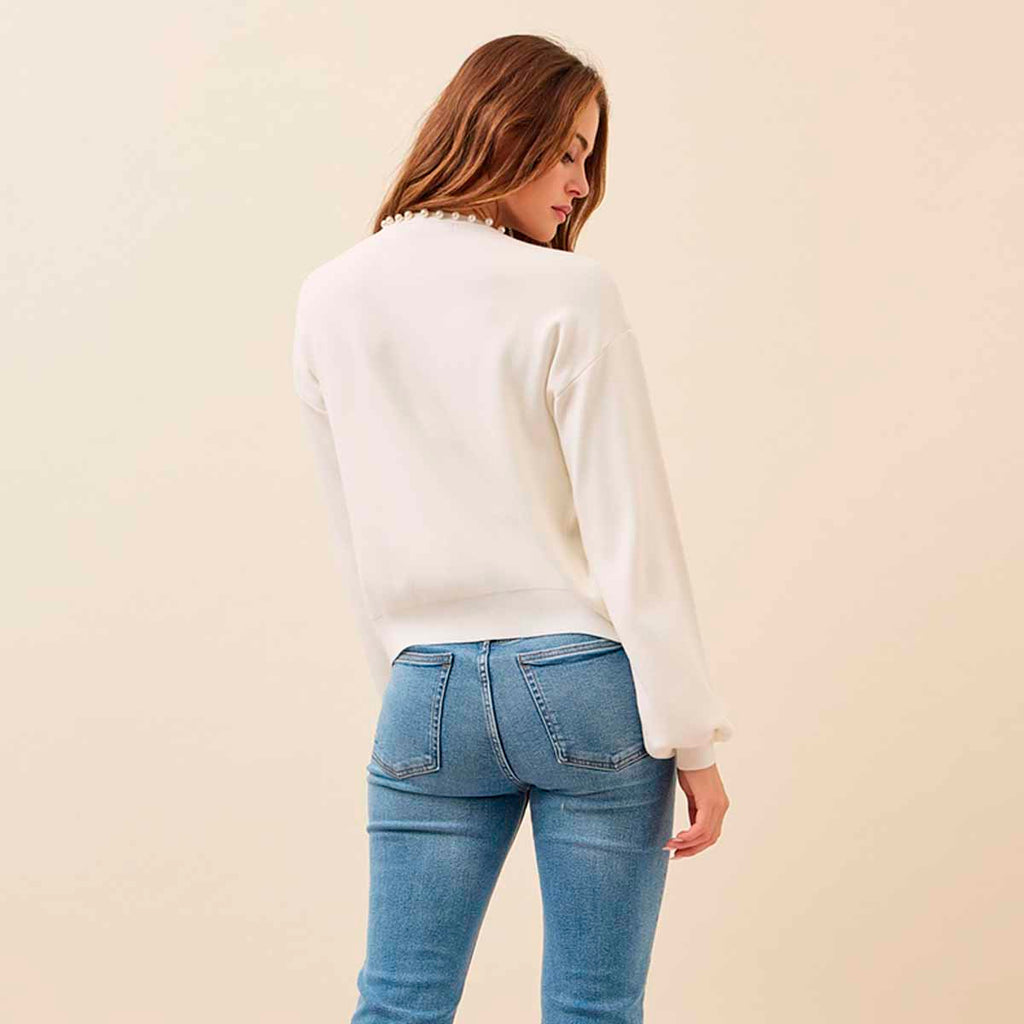 Sueter Blanco con Perlas