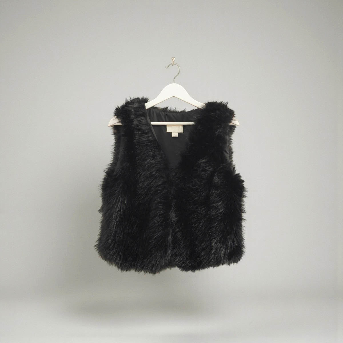 Chaleco Negro de Peluche