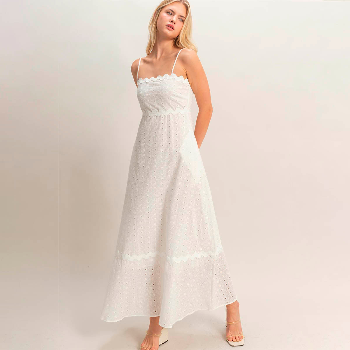 Vestido Blanco con Textura