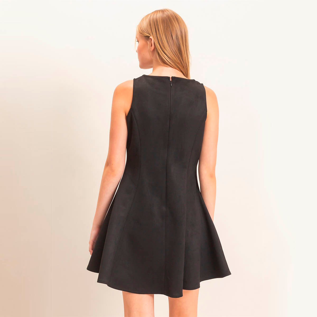 Vestido Negro Corto