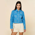 Chamarra Azul con Detalles