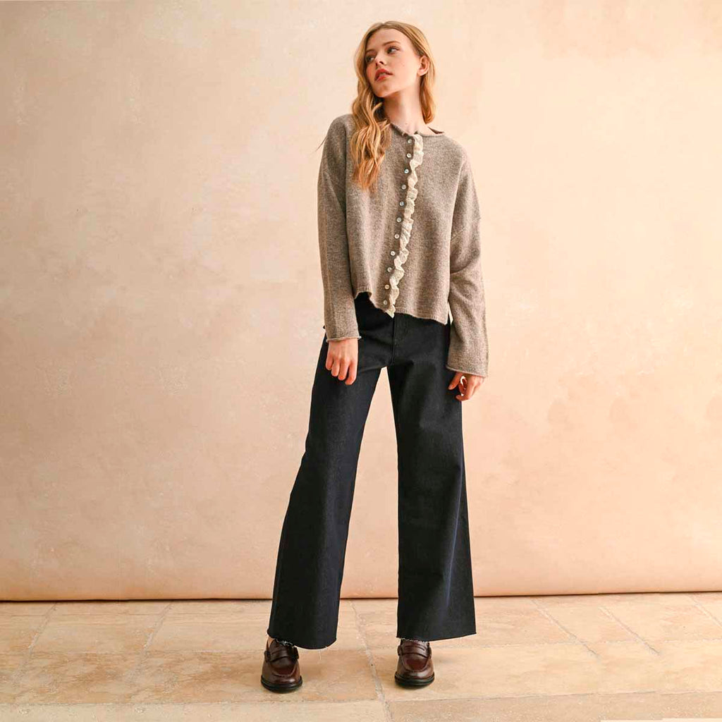 Sueter Taupe con Holanes