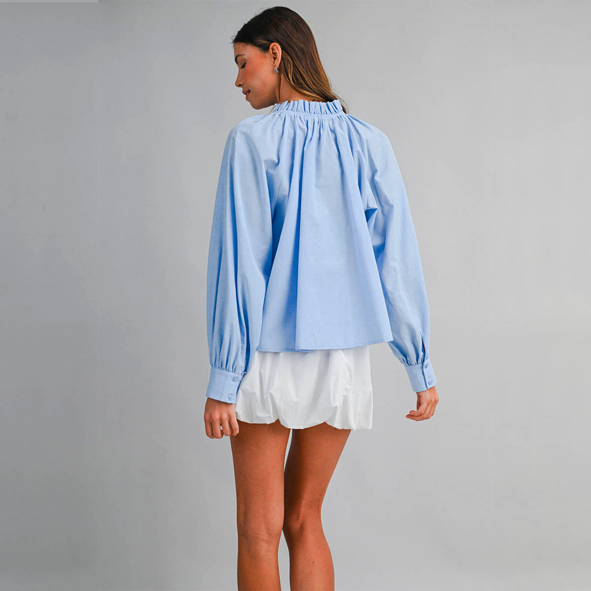 Blusa Azul Detalle en Cuello