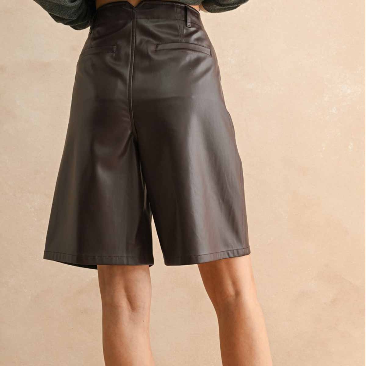 Short Vino de Vinipiel