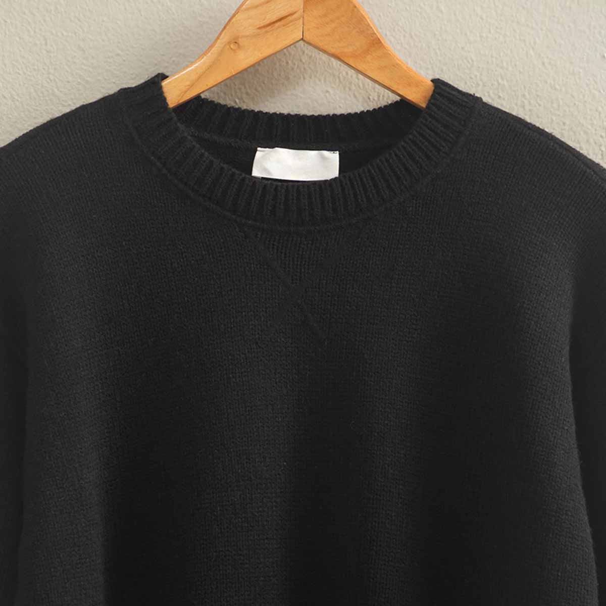 Sueter Negro Cuello Redondo