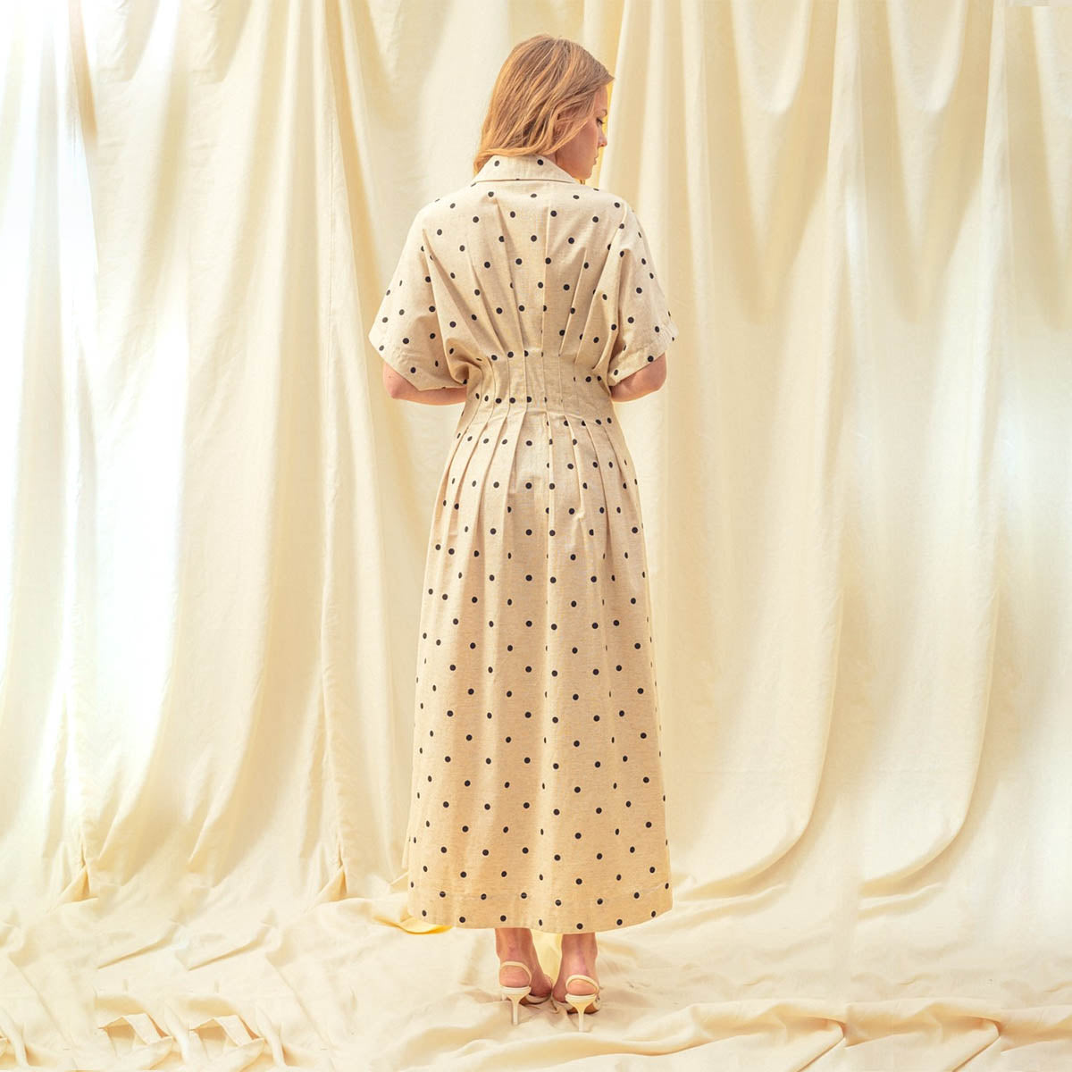 Vestido Beige con Estampado