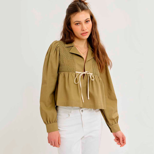 Blusa Olivo con Detalle de Lazo