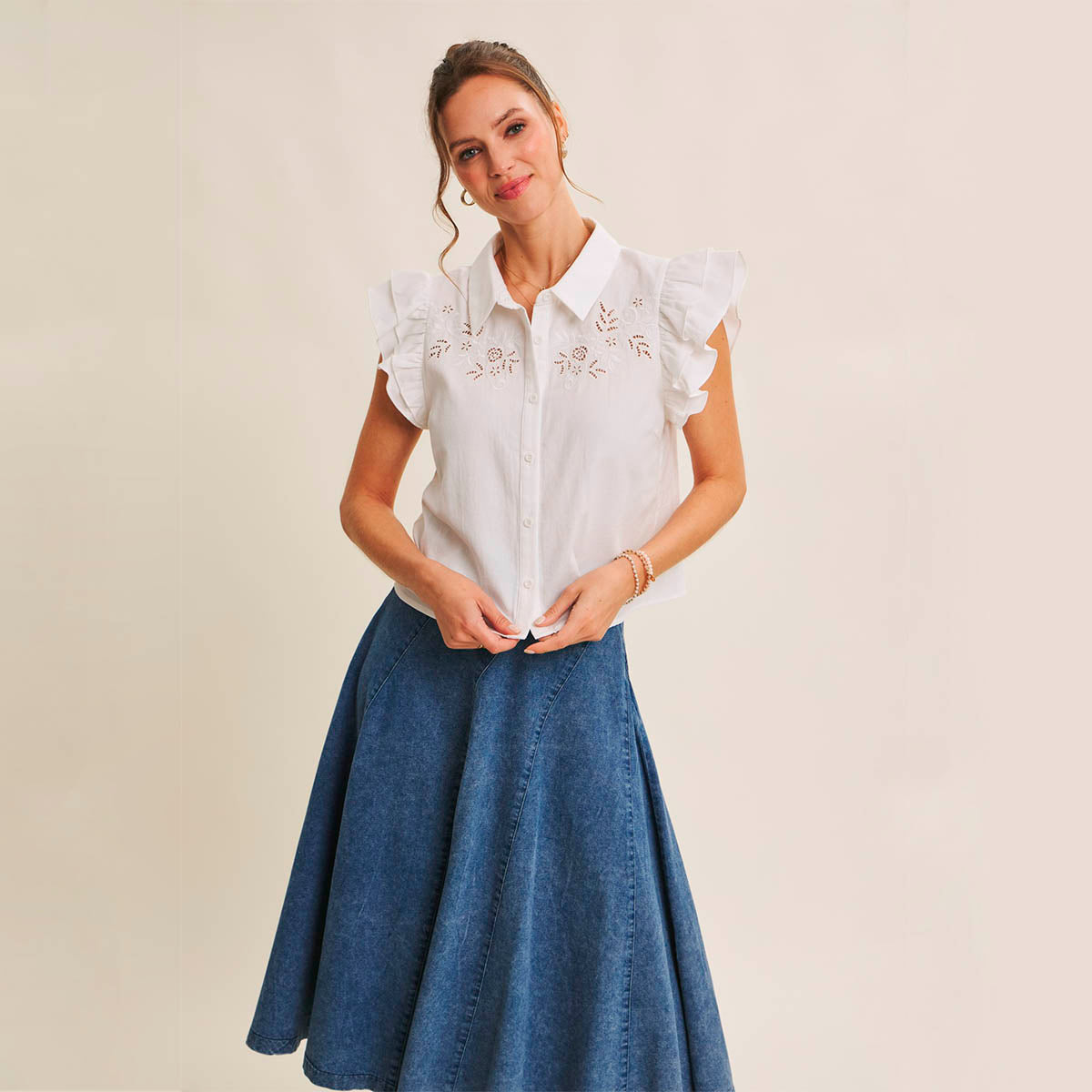 Blusa Blanca con Detalles