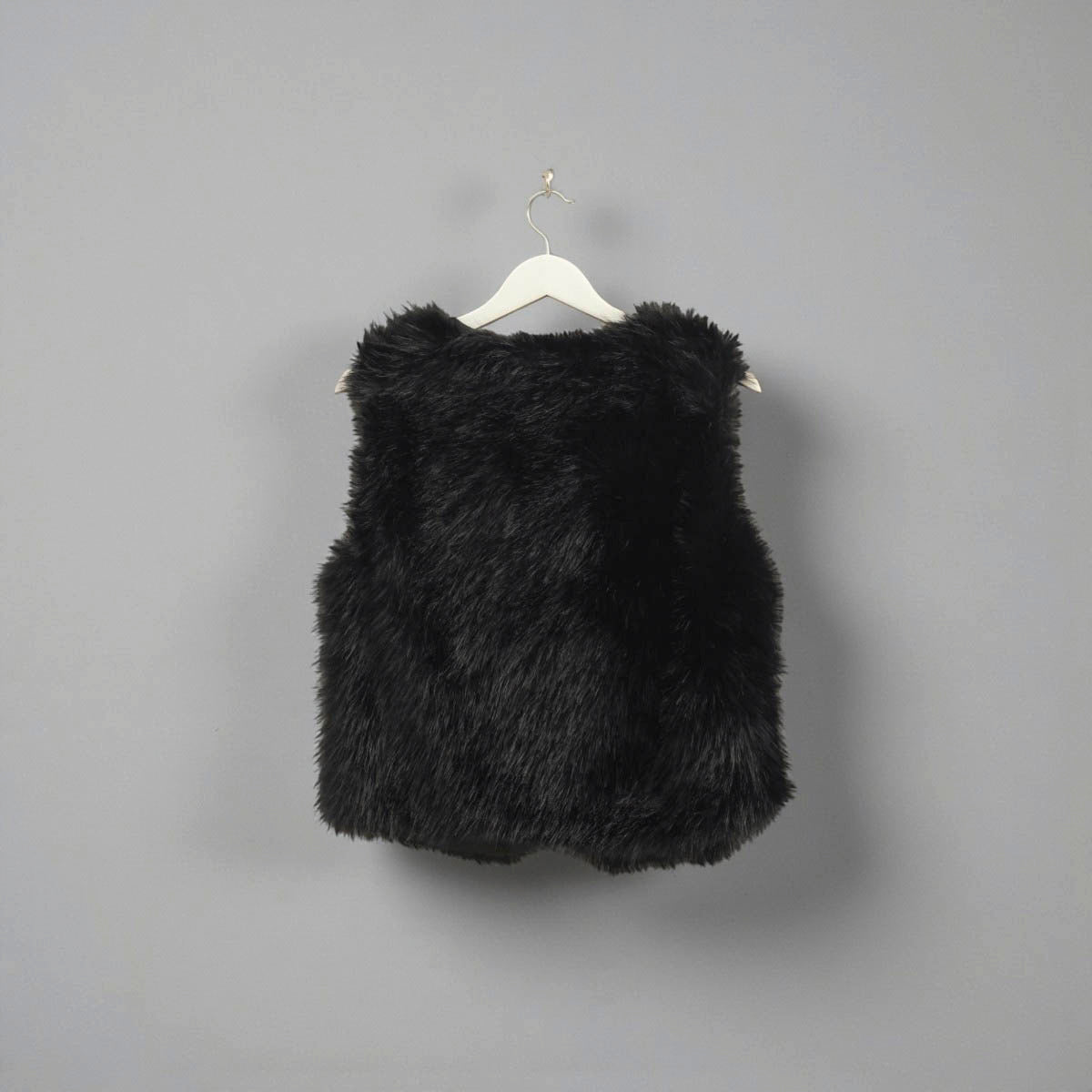 Chaleco Negro de Peluche