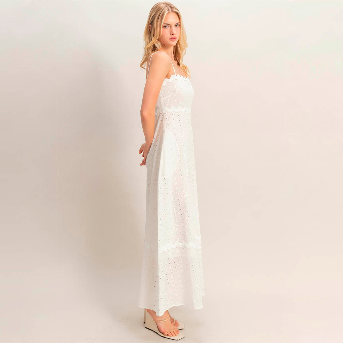 Vestido Blanco con Textura