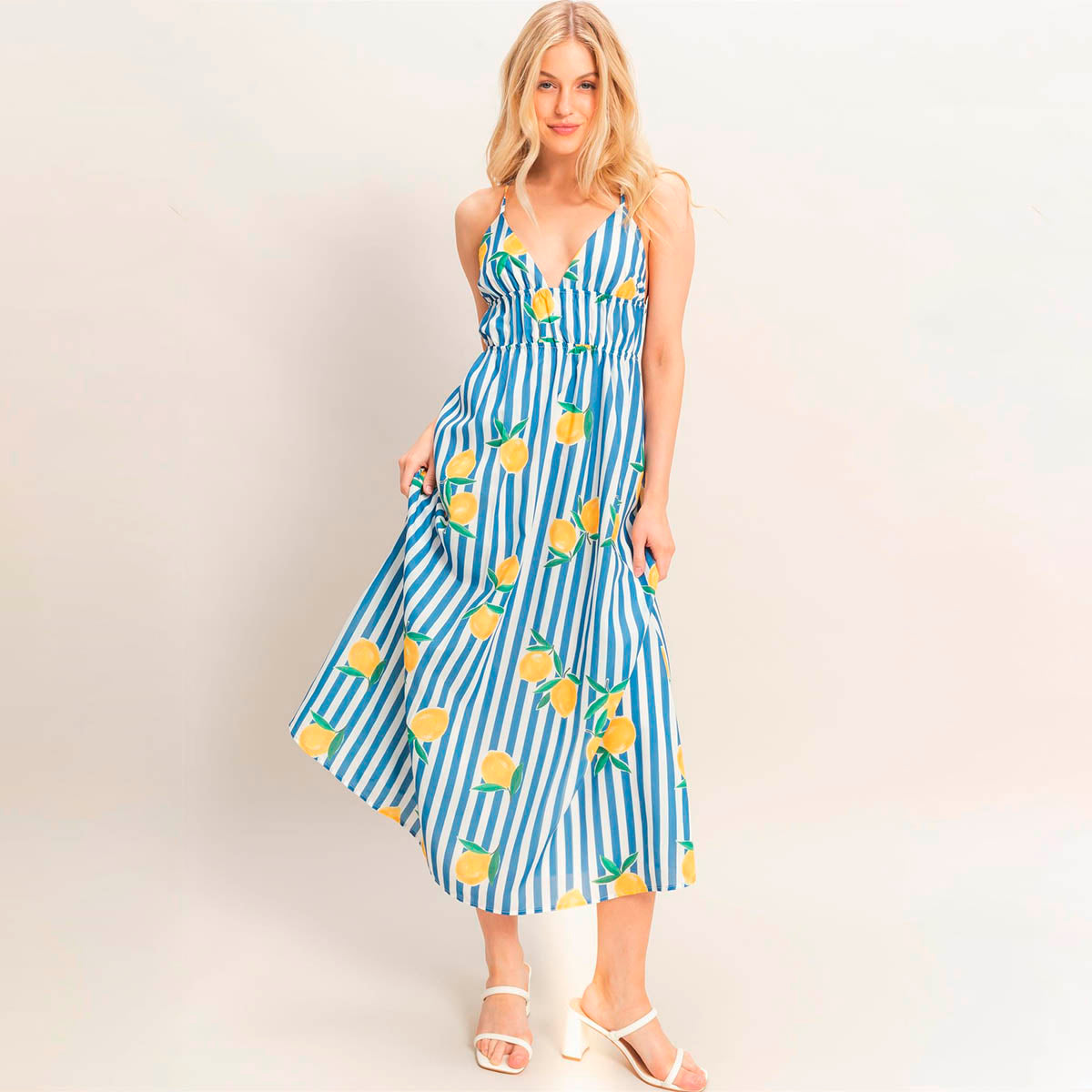 Vestido Azul con Estampado