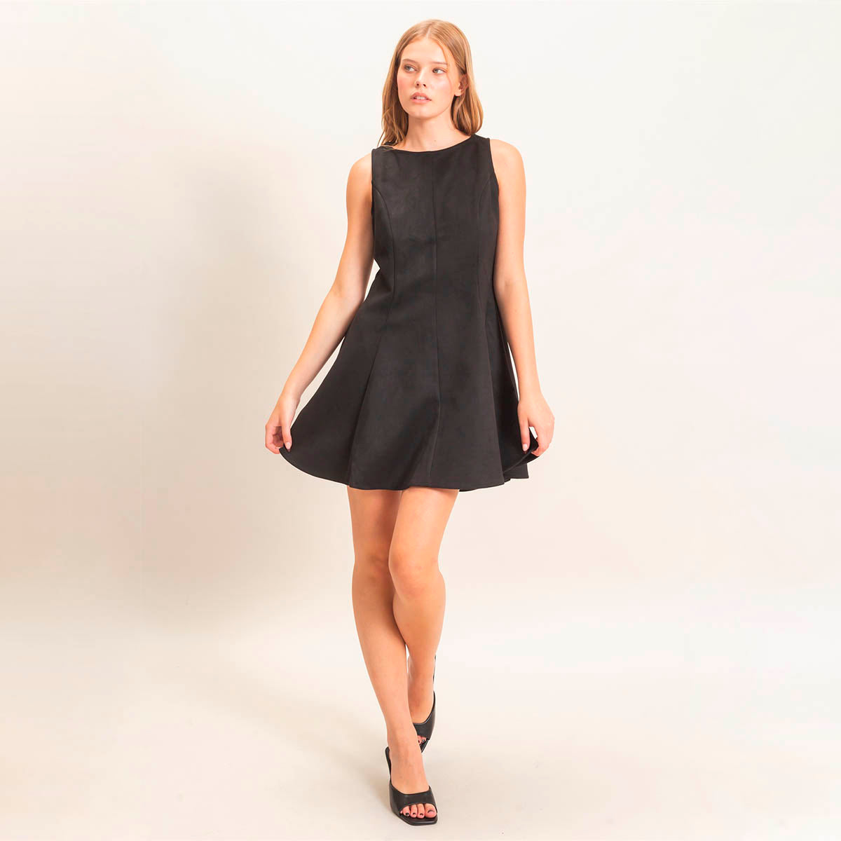 Vestido Negro Corto