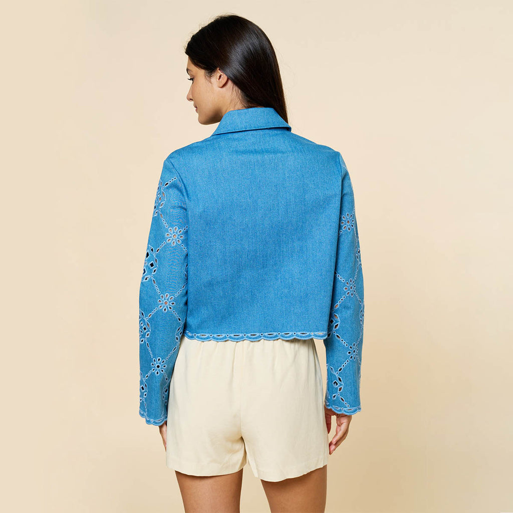 Blusa Azul con Bordado