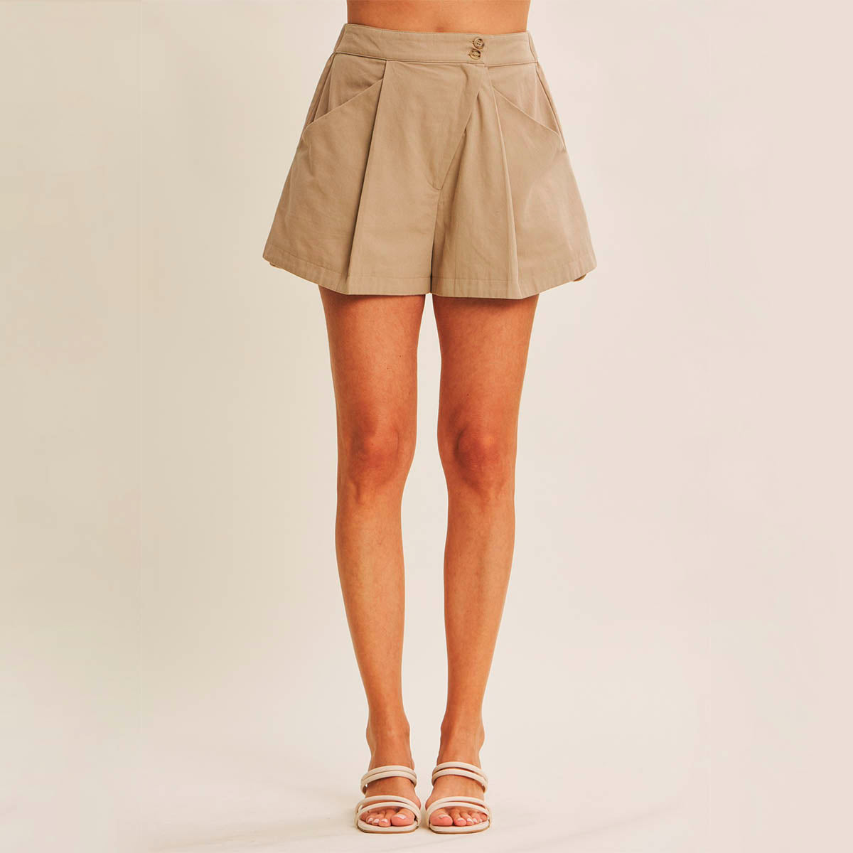 Short Beige