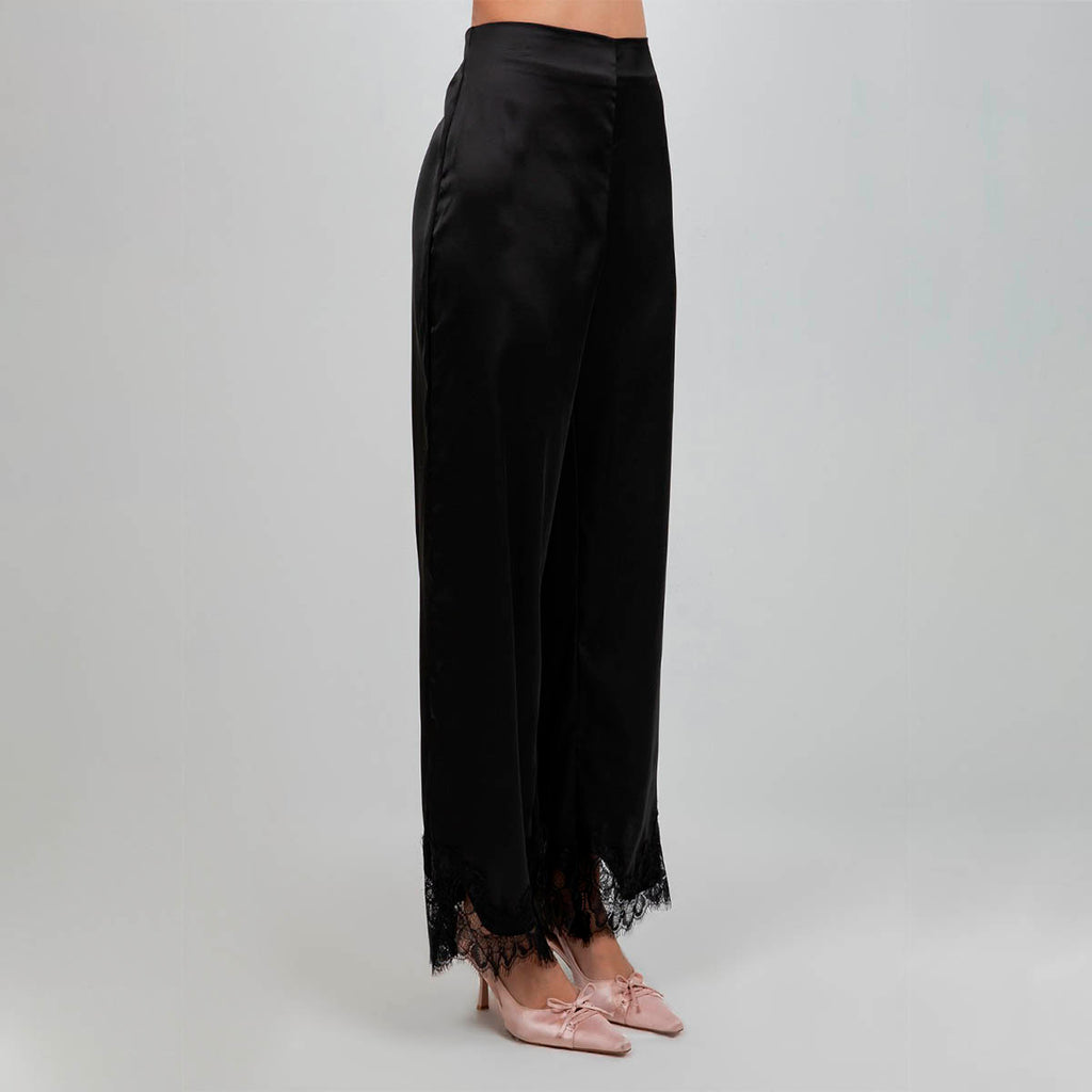 Pantalon Negro con Detalles