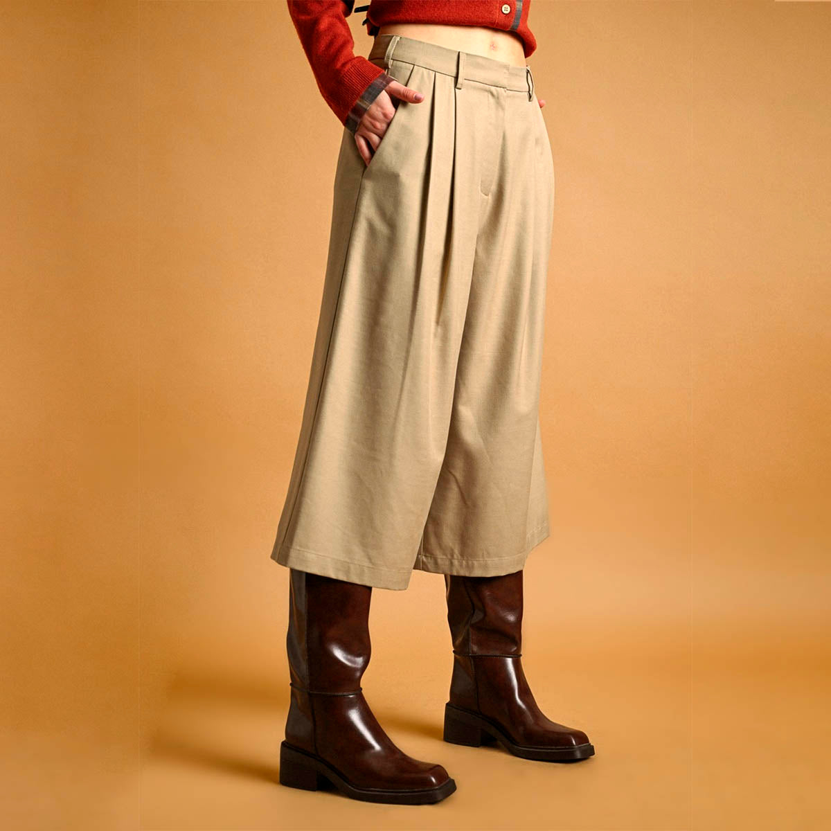 Pantalon Beige Corto