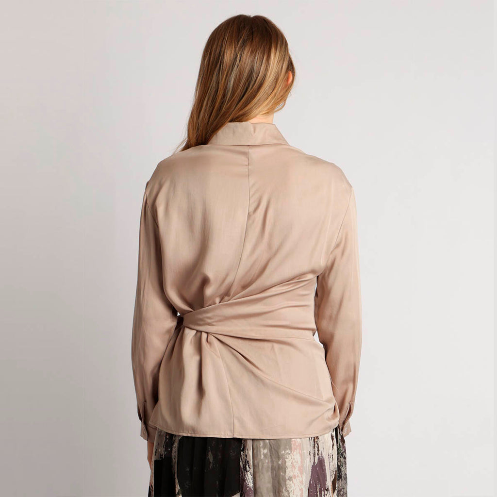 Blusa Beige con Detalle