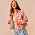 Chamarra Rosa con Estampado