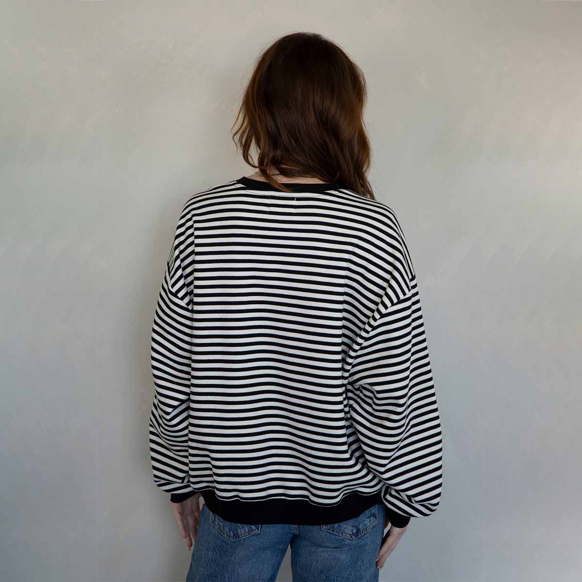 Sudadera Negra de Rayas