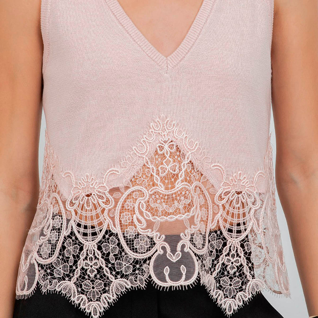 Blusa Rosa con Detalles