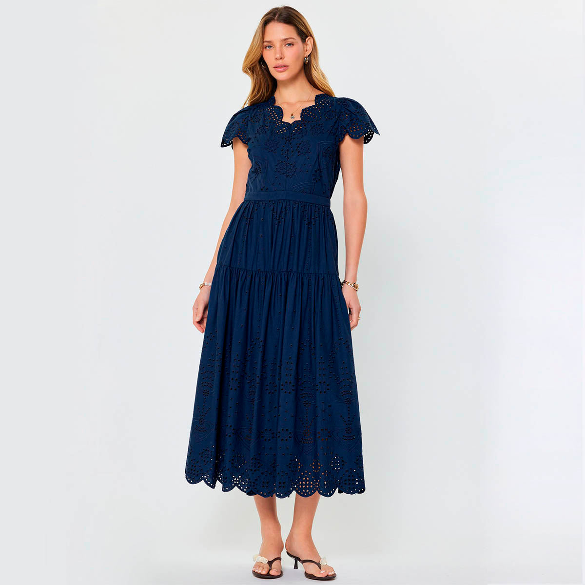 Vestido Marino con Bordado