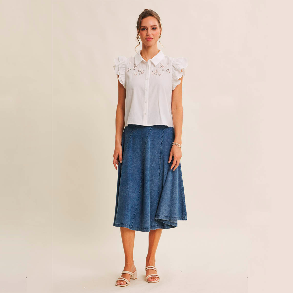 Blusa Blanca con Detalles