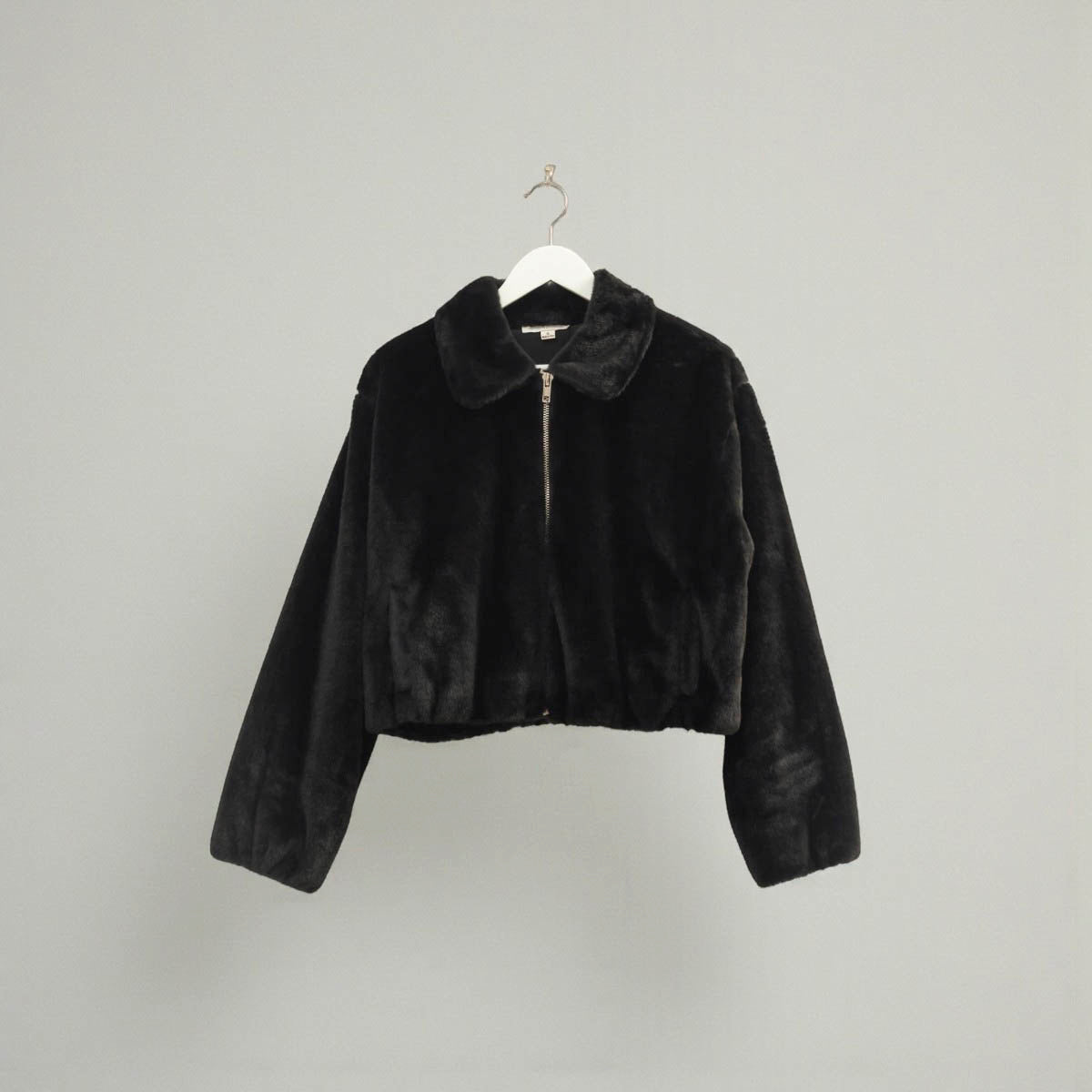 Chamarra Negra de Peluche