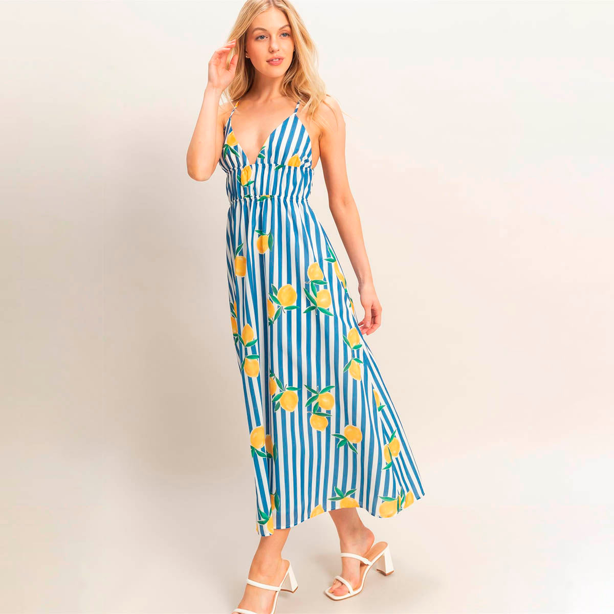 Vestido Azul con Estampado