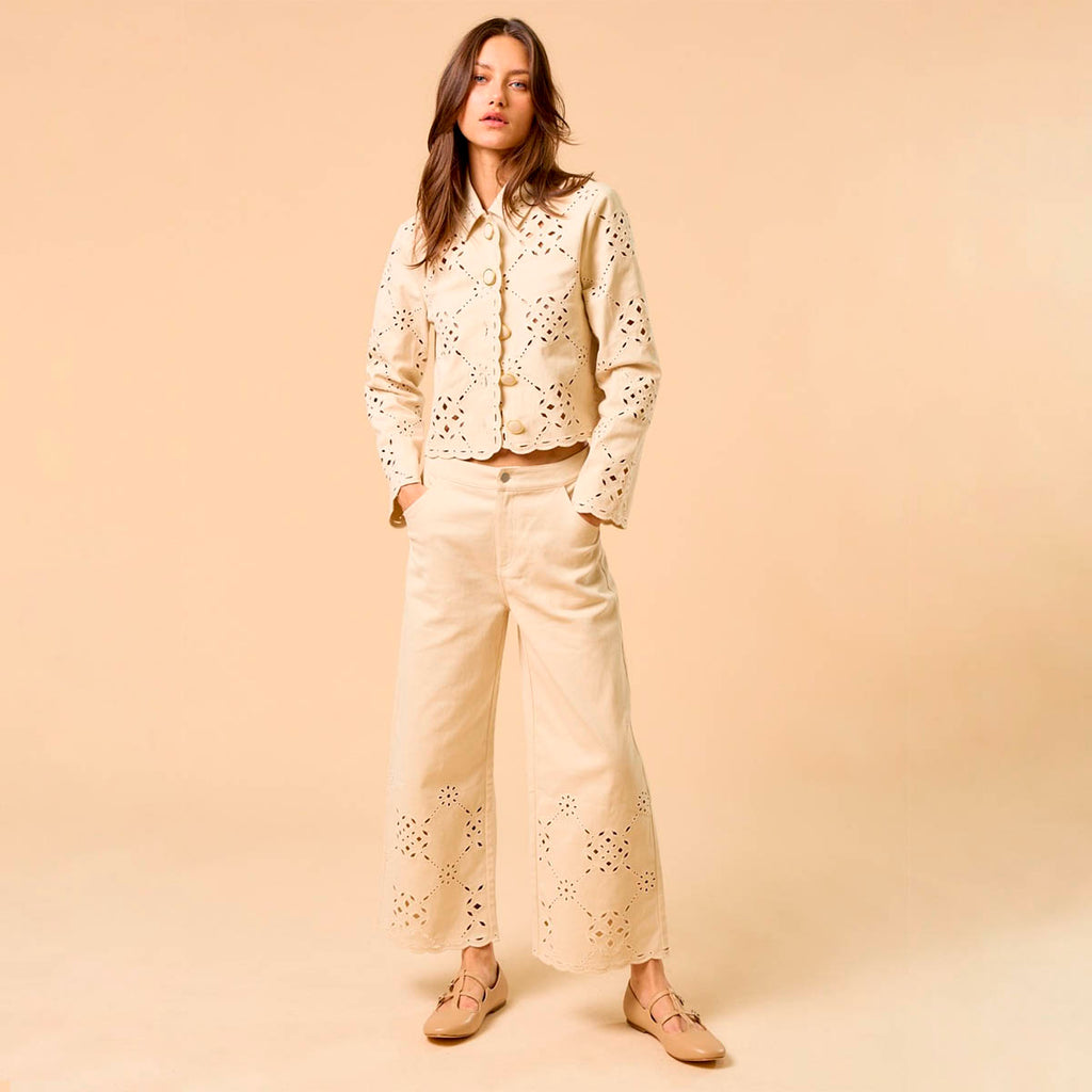 Pantalon Beige con Bordado