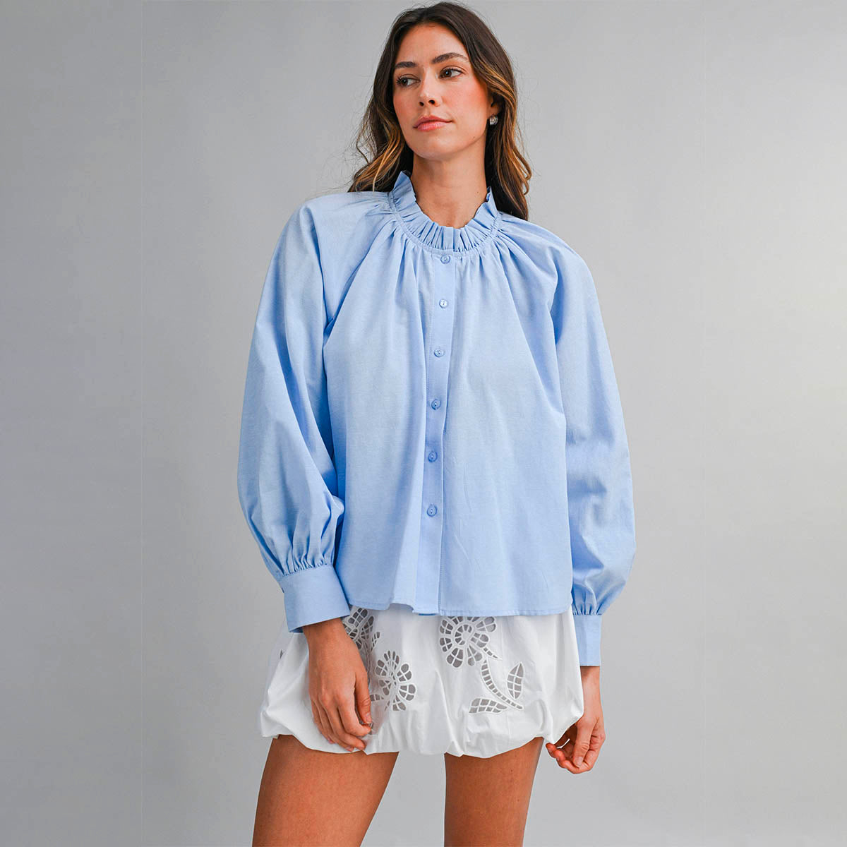 Blusa Azul Detalle en Cuello