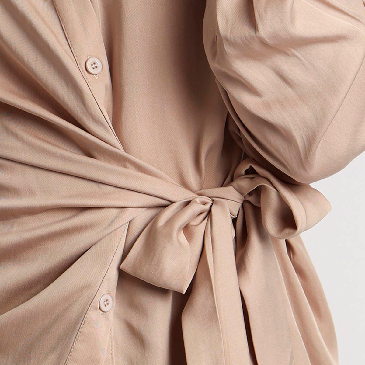 Blusa Beige con Detalle