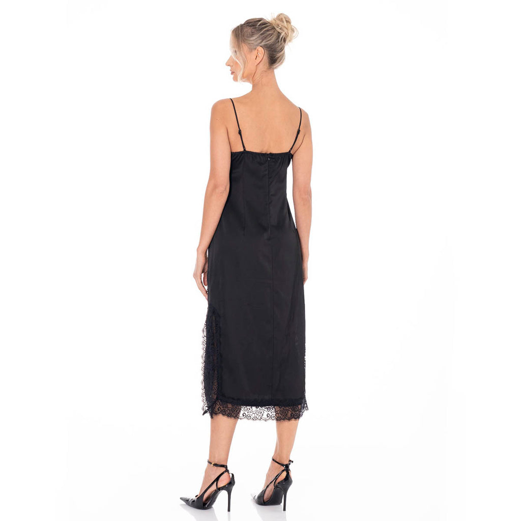 Vestido Negro con Detalles
