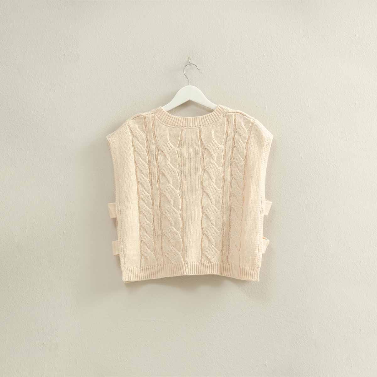 Chaleco Beige con Botones